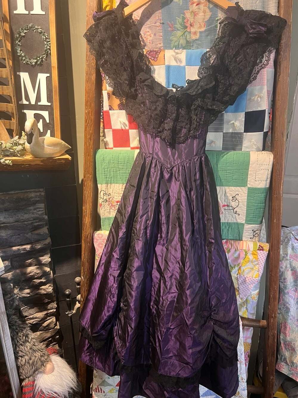 Gunne Sax Vintage Dress Size 5 Purple Black Taffeta Lace Goth